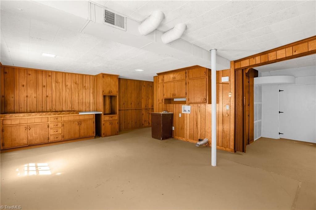 2817 Lenoir Drive, Greensboro, North Carolina image 29