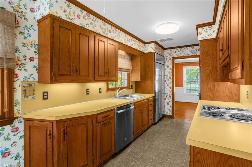 2817 Lenoir Drive, Greensboro, North Carolina image 10