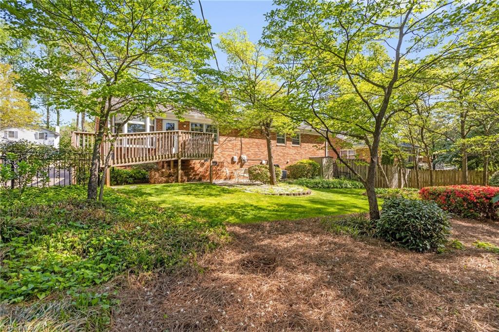 2817 Lenoir Drive, Greensboro, North Carolina image 35