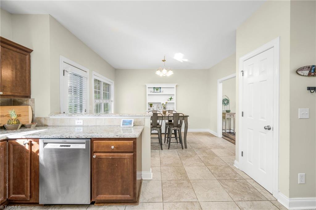 7255 Orchard Path Drive, Clemmons, North Carolina image 9
