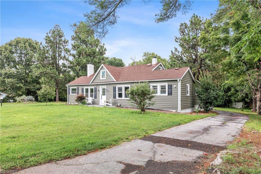 Photo of 156 Payne Road, Thomasville, NC 27360 (MLS # 1230103)