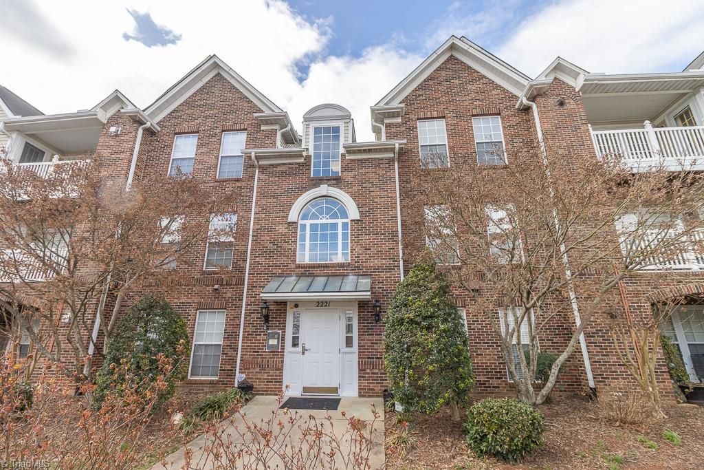 Photo of 2221314 Delaney Drive, Burlington, NC 27215 (MLS # 1208471)
