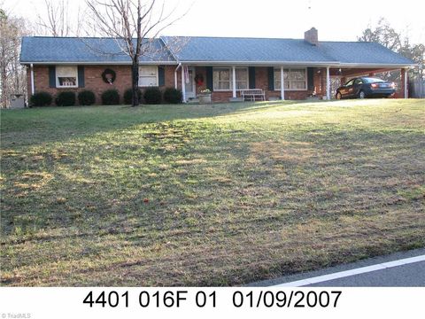 Homes For Sale - 2797 Harper Road<br/> Forsyth County, Clemmons, NC 27012
