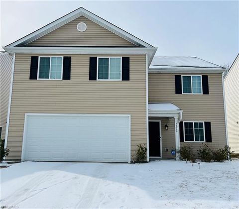 5026 Apsley Drive McLeansville NC 27301