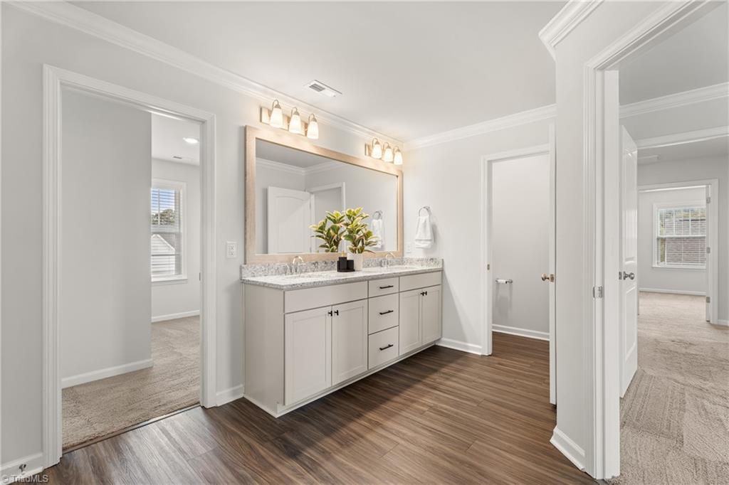 Winston-Salem, North Carolina 27106, United States, 3 Bedrooms Bedrooms, ,3 BathroomsBathrooms,Residential,Active,226960