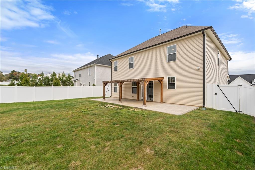 Winston-Salem, North Carolina 27106, United States, 3 Bedrooms Bedrooms, ,3 BathroomsBathrooms,Residential,Active,226960