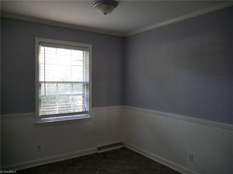 Single Family Residence in Winston Salem NC 3251 Polo Road 20.jpg