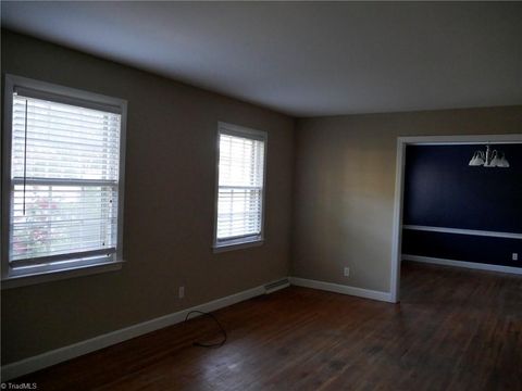 Single Family Residence in Winston Salem NC 3251 Polo Road 43.jpg