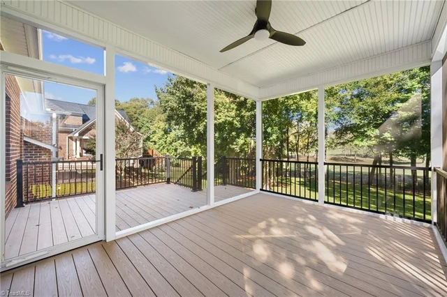 1025 Glen Day Drive, photo 3 of 49