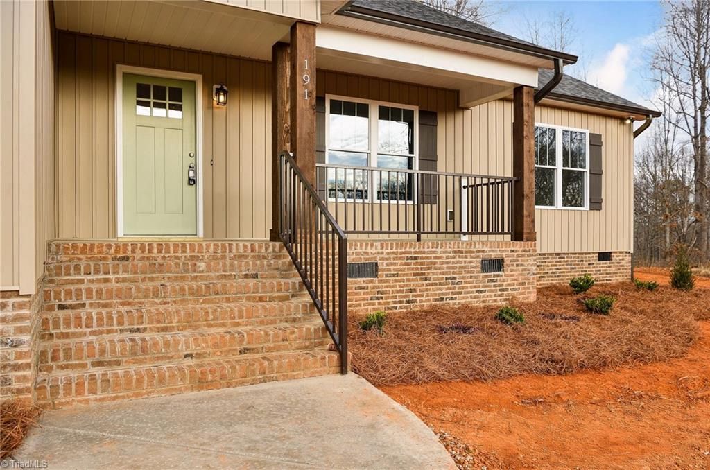 Photo of 191 Snapdragon Place, Lexington, NC 27295 (MLS # 1207509)