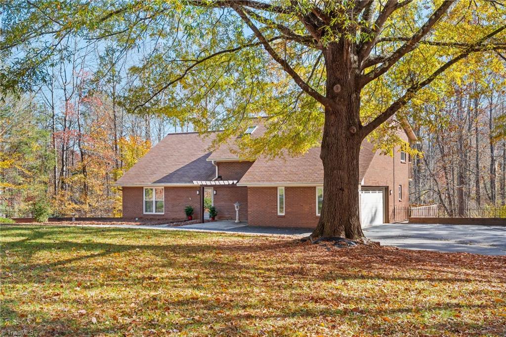 Photo of 1428 Woodford Road, Lewisville, NC 27023 (MLS # 1201990)