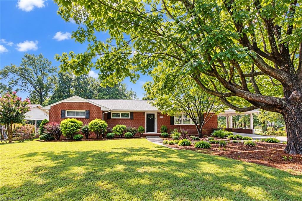 Photo of 1118 Oakdale Street, Asheboro, NC 27203 (MLS # 1236491)