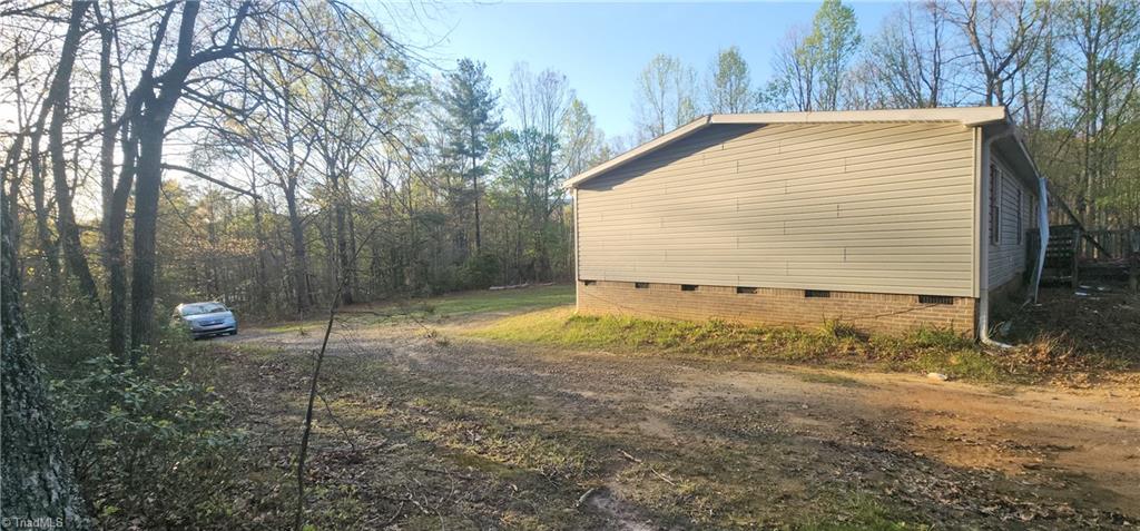 212 Flagstone Way, Lowgap, North Carolina image 27