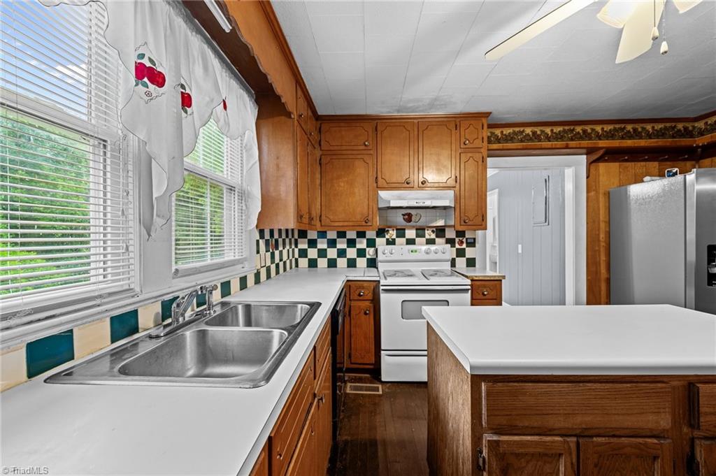 1925 Old Plank Road, Sophia, North Carolina image 3