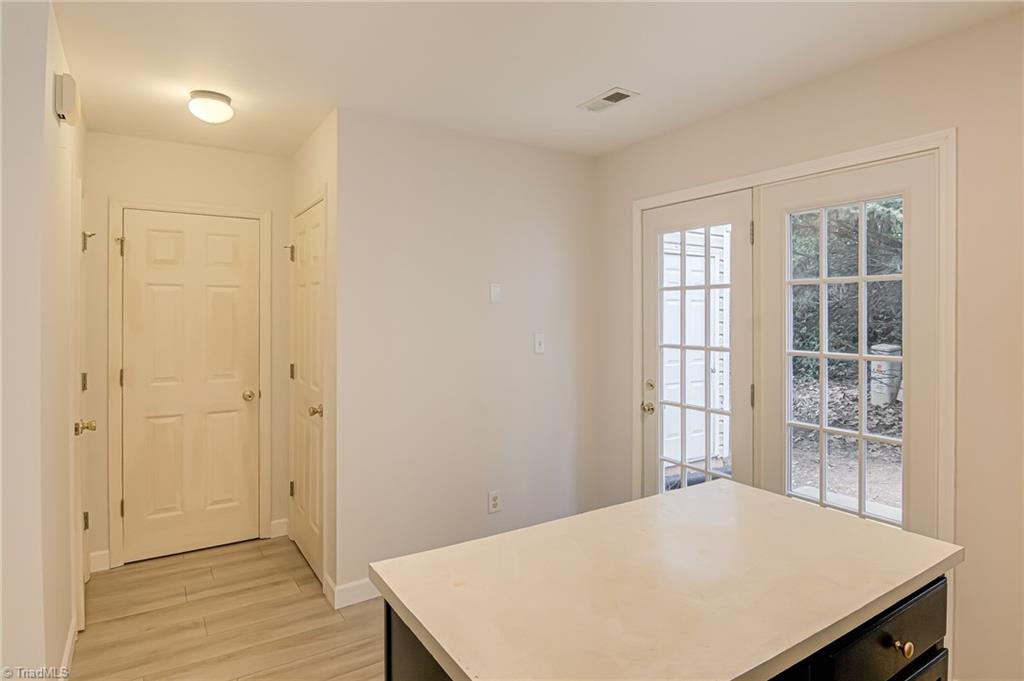 5430 Strasburg Drive, Greensboro, North Carolina image 15