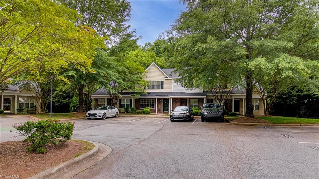 5430 Strasburg Drive, Greensboro, North Carolina image 2