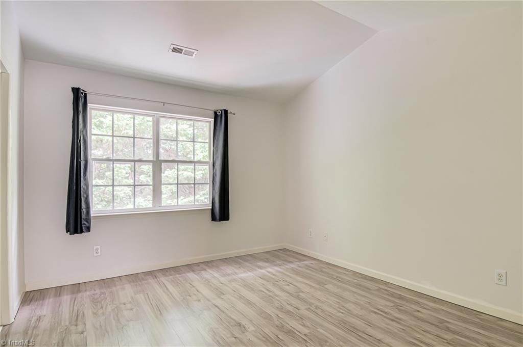 5430 Strasburg Drive, Greensboro, North Carolina image 25