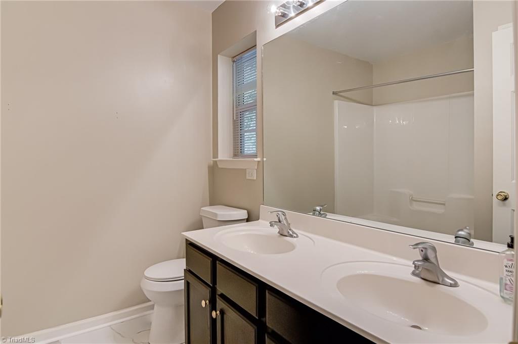 5430 Strasburg Drive, Greensboro, North Carolina image 27