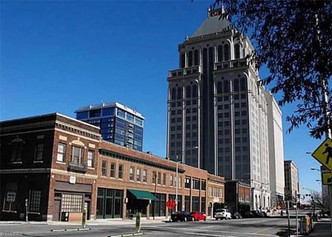 Condo For Sale - 220 W Market Street #103<br/> Greensboro, NC 27401