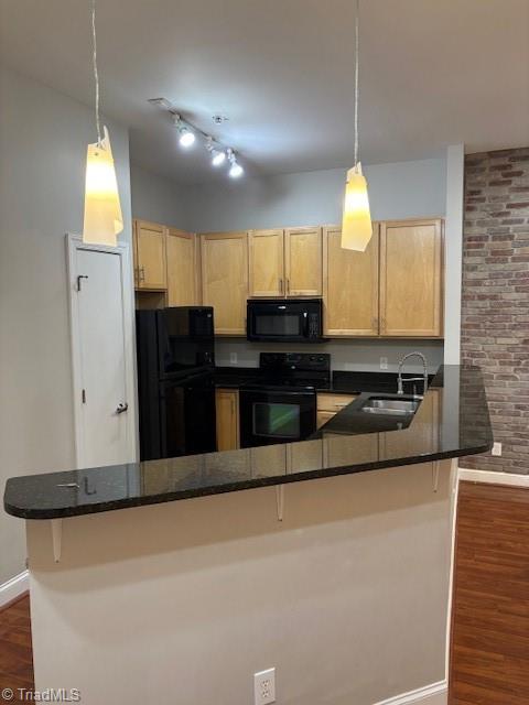 220 W Market Street 103