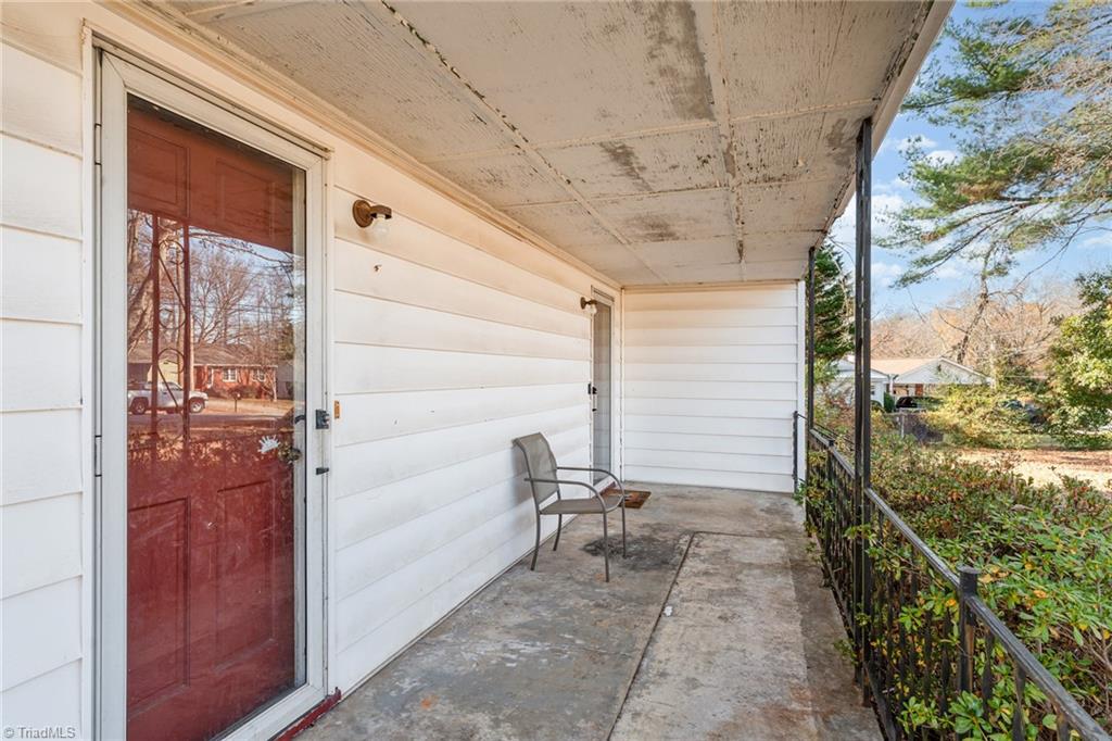 323 Western Boulevard