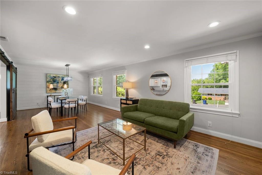 Winston-Salem, North Carolina 27106, United States, 4 Bedrooms Bedrooms, ,3 BathroomsBathrooms,Residential,Active,12619