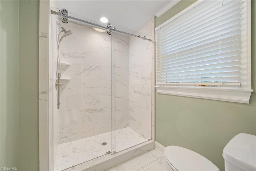 Winston-Salem, North Carolina 27106, United States, 4 Bedrooms Bedrooms, ,3 BathroomsBathrooms,Residential,Active,12619