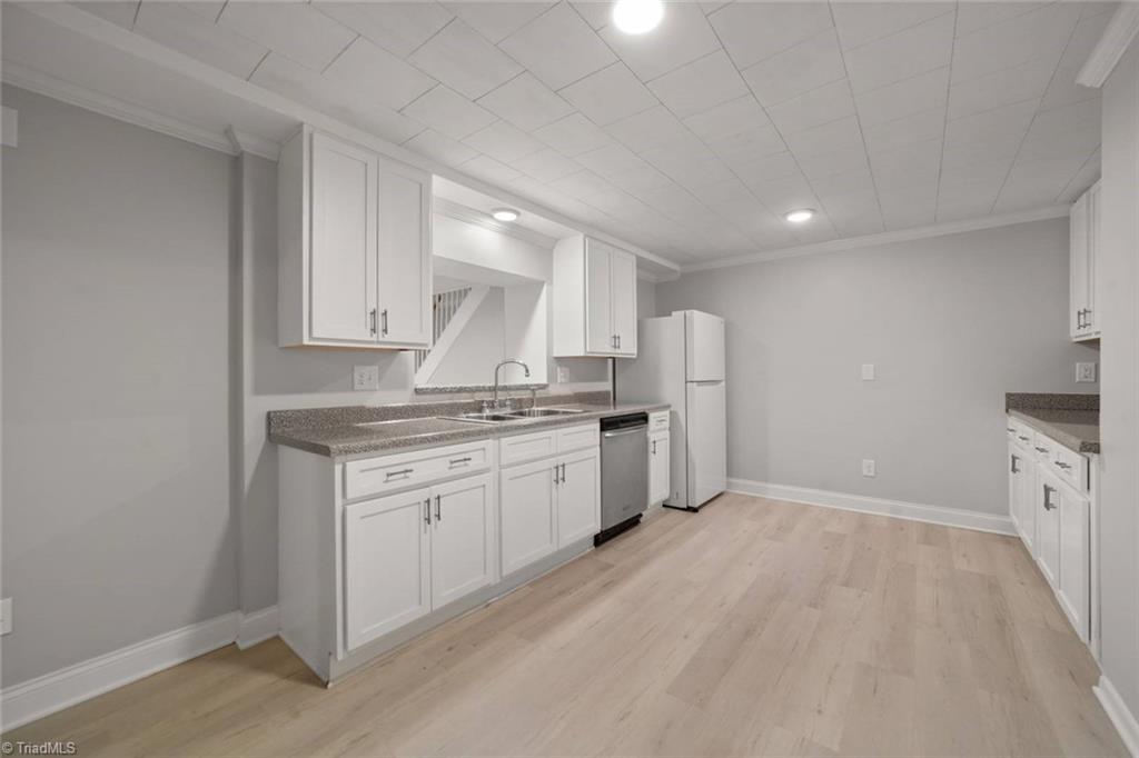 Winston-Salem, North Carolina 27106, United States, 4 Bedrooms Bedrooms, ,3 BathroomsBathrooms,Residential,Active,12619