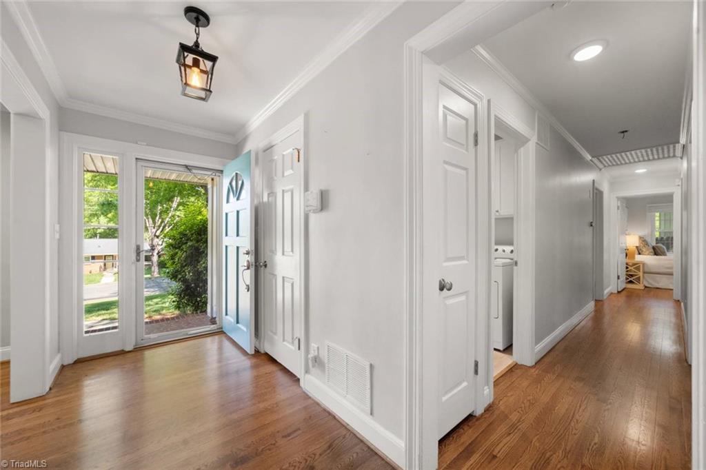 Winston-Salem, North Carolina 27106, United States, 4 Bedrooms Bedrooms, ,3 BathroomsBathrooms,Residential,Active,12619