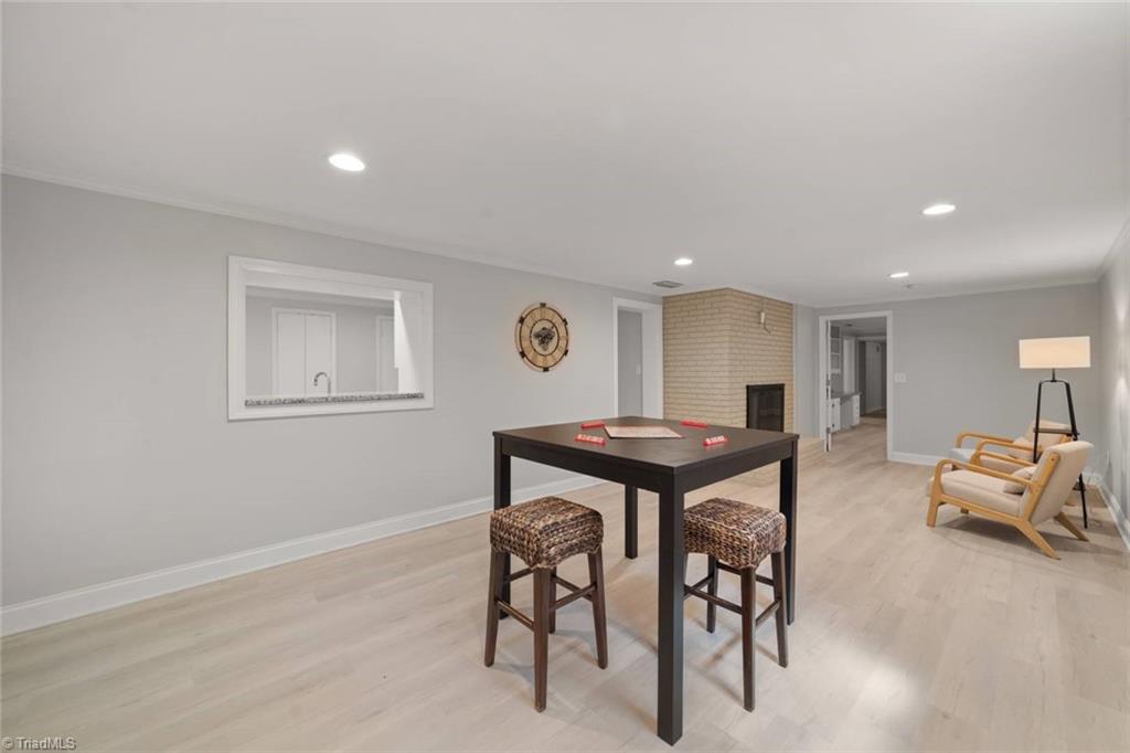 Winston-Salem, North Carolina 27106, United States, 4 Bedrooms Bedrooms, ,3 BathroomsBathrooms,Residential,Active,12619