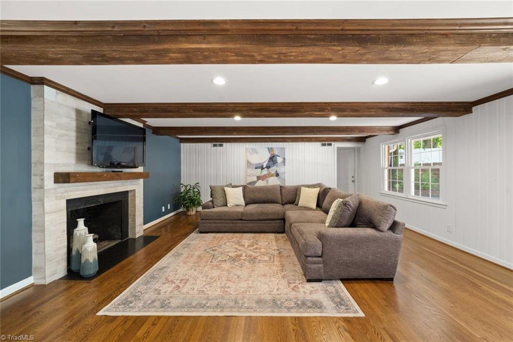 Winston-Salem, North Carolina 27106, United States, 4 Bedrooms Bedrooms, ,3 BathroomsBathrooms,Residential,Active,12619