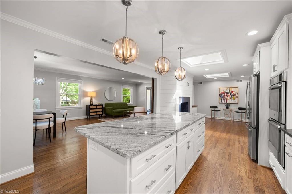 Winston-Salem, North Carolina 27106, United States, 4 Bedrooms Bedrooms, ,3 BathroomsBathrooms,Residential,Active,12619