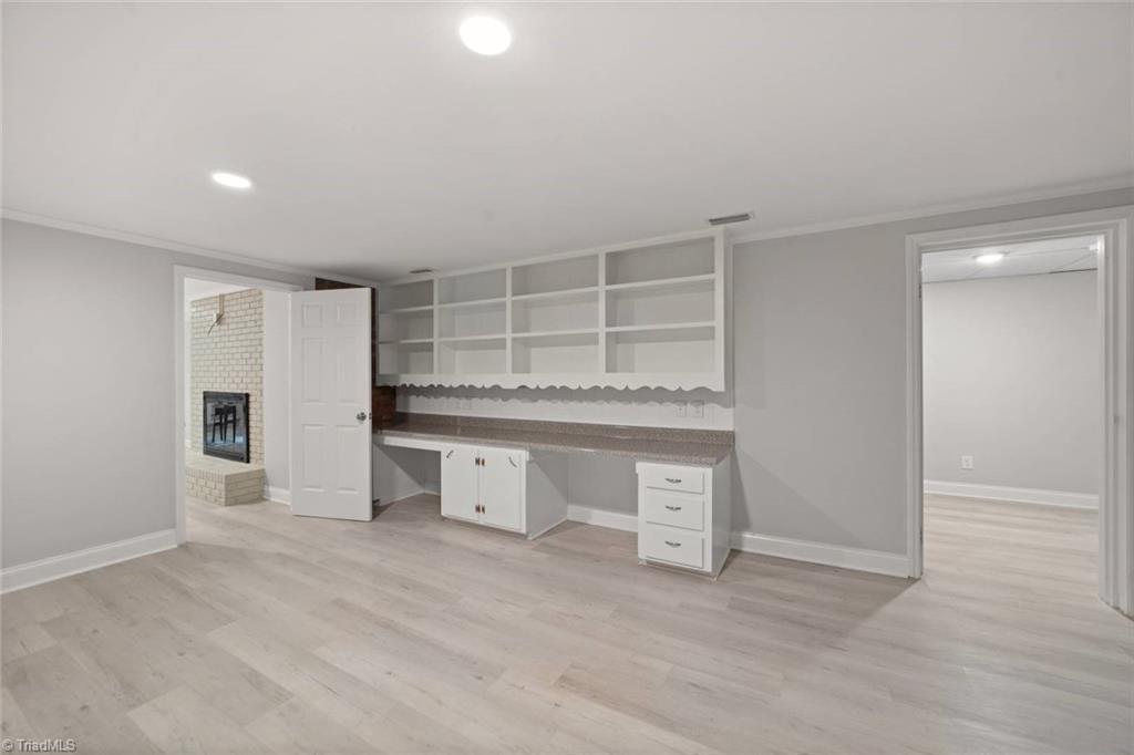 Winston-Salem, North Carolina 27106, United States, 4 Bedrooms Bedrooms, ,3 BathroomsBathrooms,Residential,Active,12619