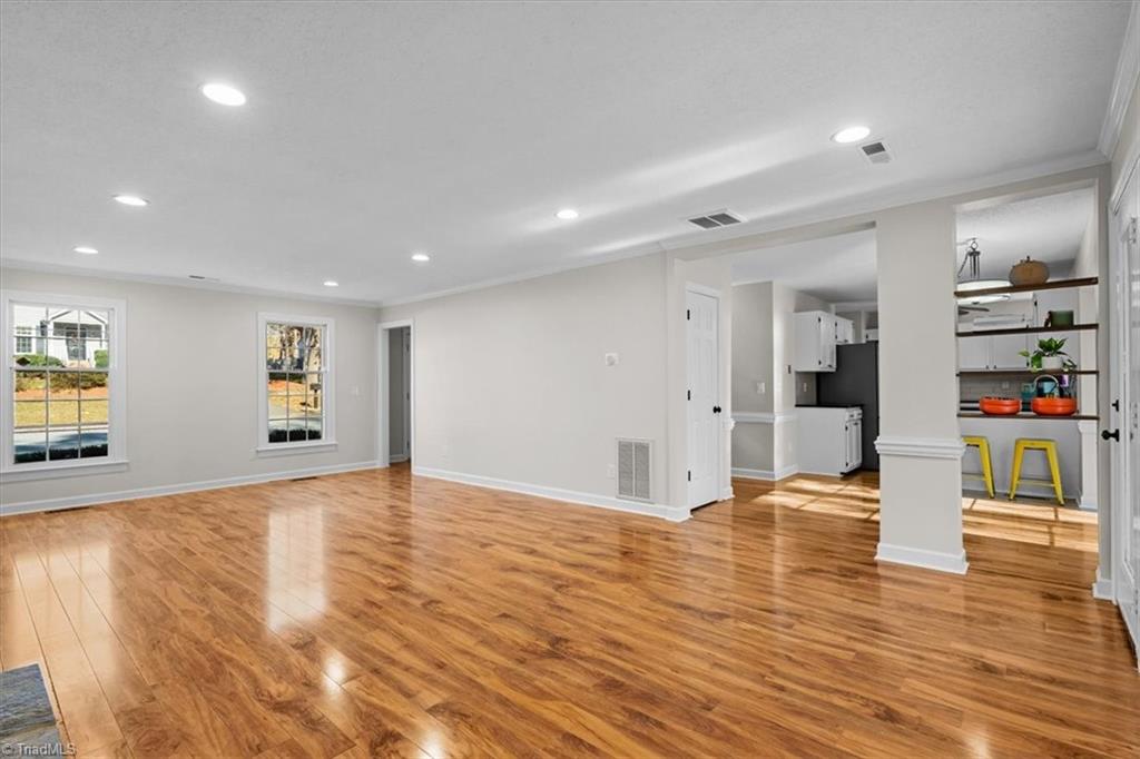 Greensboro, North Carolina 27410, United States, 3 Bedrooms Bedrooms, ,3 BathroomsBathrooms,Residential,Active,242504