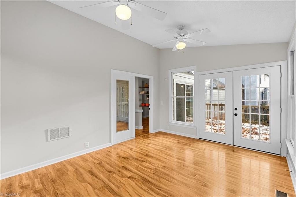 Greensboro, North Carolina 27410, United States, 3 Bedrooms Bedrooms, ,3 BathroomsBathrooms,Residential,Active,242504