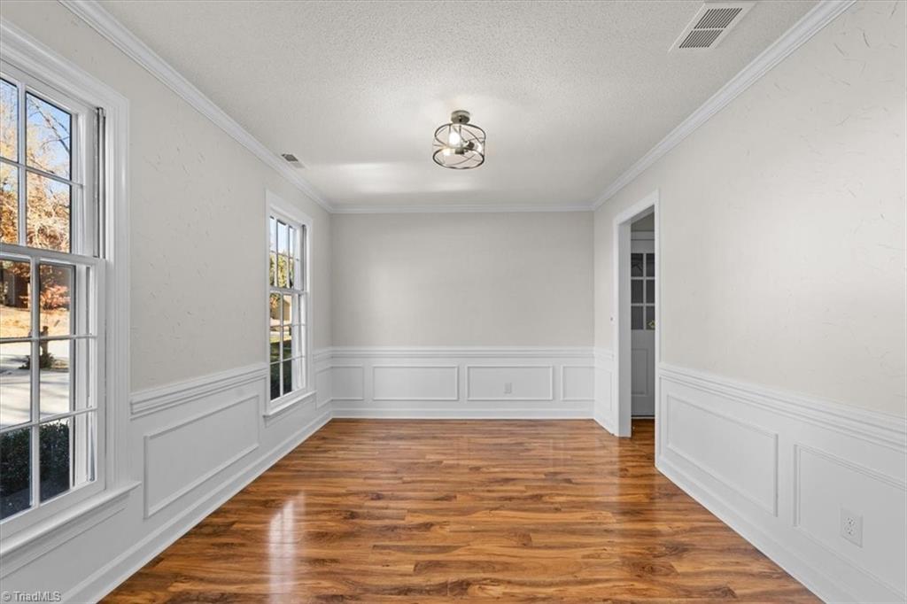 Greensboro, North Carolina 27410, United States, 3 Bedrooms Bedrooms, ,3 BathroomsBathrooms,Residential,Active,242504