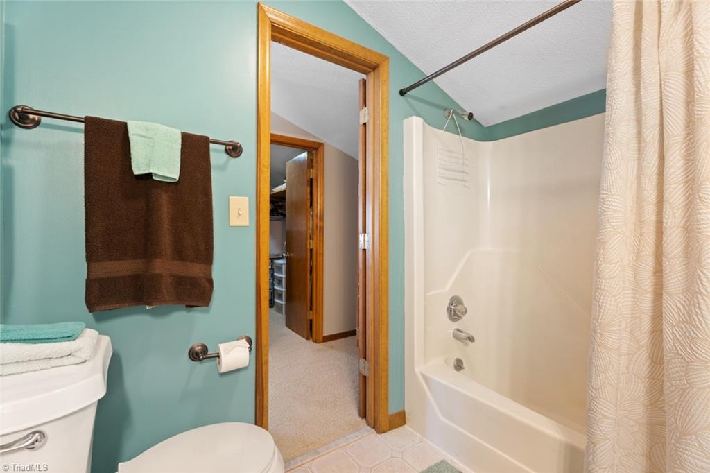 Winston-Salem, North Carolina 27103, United States, 3 Bedrooms Bedrooms, ,3 BathroomsBathrooms,Residential,Active,87891