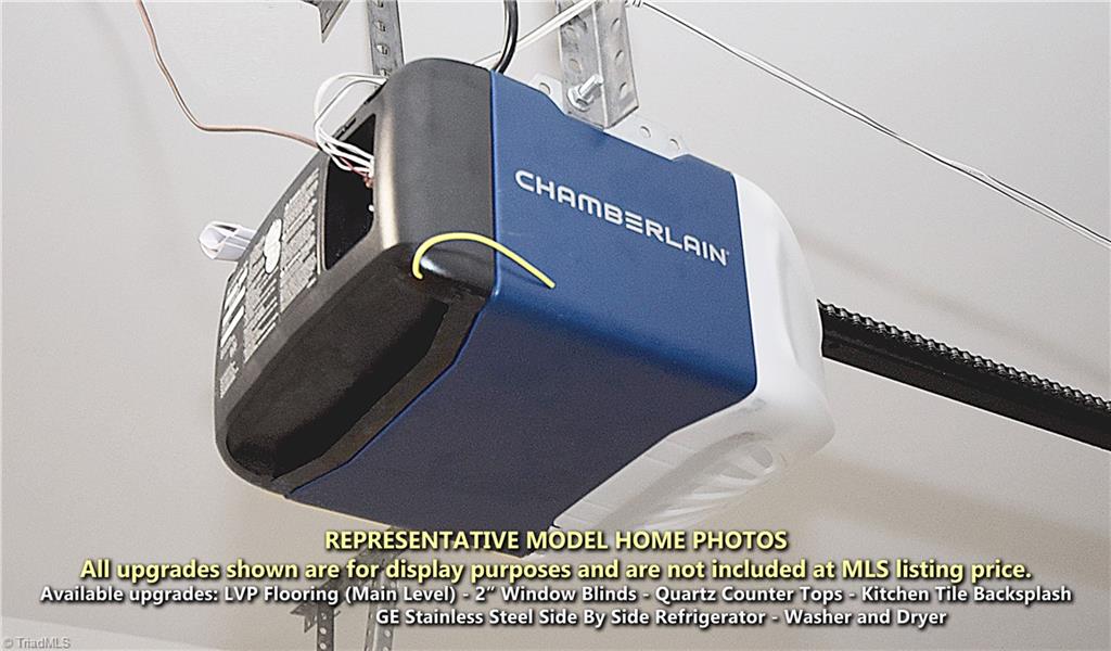 Greensboro, North Carolina 27405, United States, 3 Bedrooms Bedrooms, ,3 BathroomsBathrooms,Residential,Active,179043