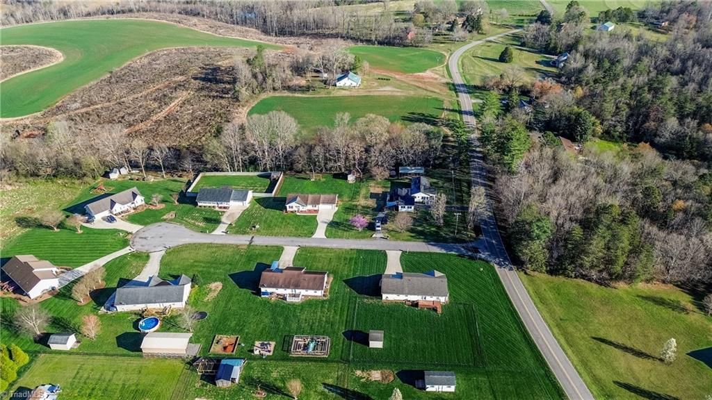 Photo of 112 Chimney Ridge Lane, Statesville, NC 28625 (MLS # 1212577)