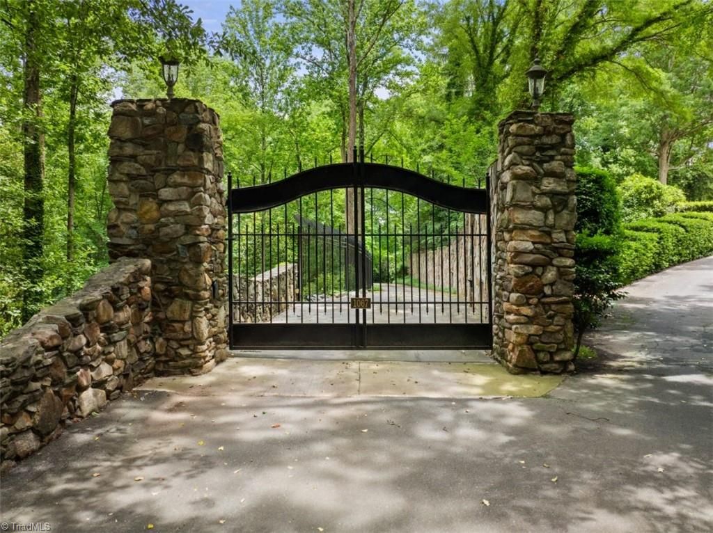 Photo of 1067 E Kent Road, Winston-Salem, NC 27104 (MLS # 1186212)