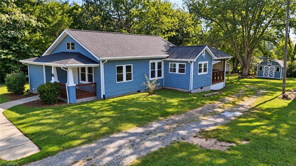 Photo of 3725 New Walkertown Road, Winston-Salem, NC 27105 (MLS # 1236391)