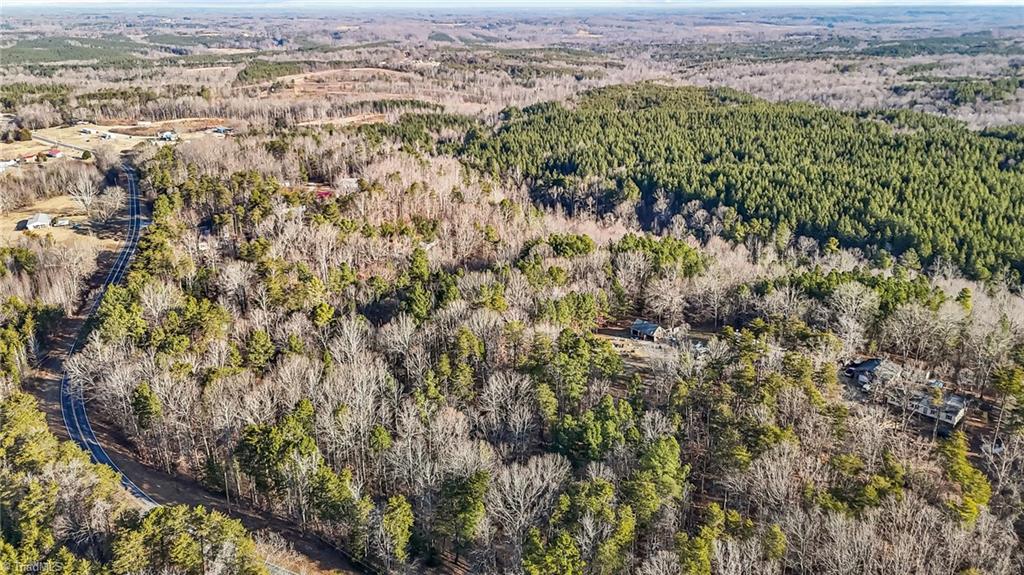 Wagon Wheel Road, Reidsville, North Carolina image 4