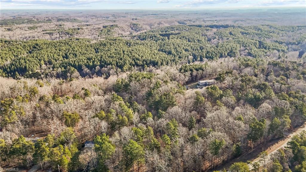 Wagon Wheel Road, Reidsville, North Carolina image 13