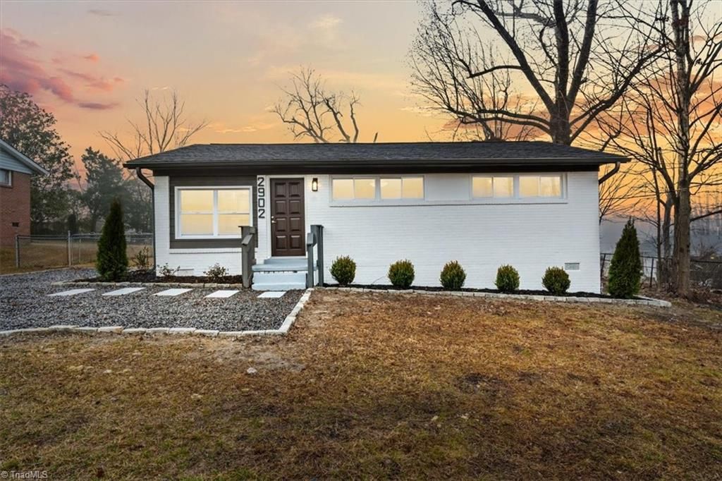 Photo of 2902 Phillips Avenue, Greensboro, NC 27405 (MLS # 1205999)