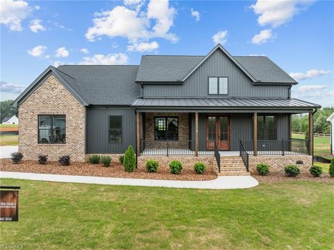 A home in Stokesdale