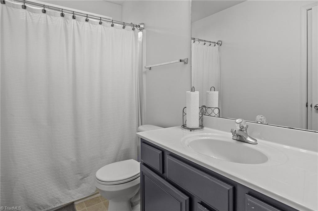 607 Walnut Crossing Drive, Whitsett, North Carolina image 16