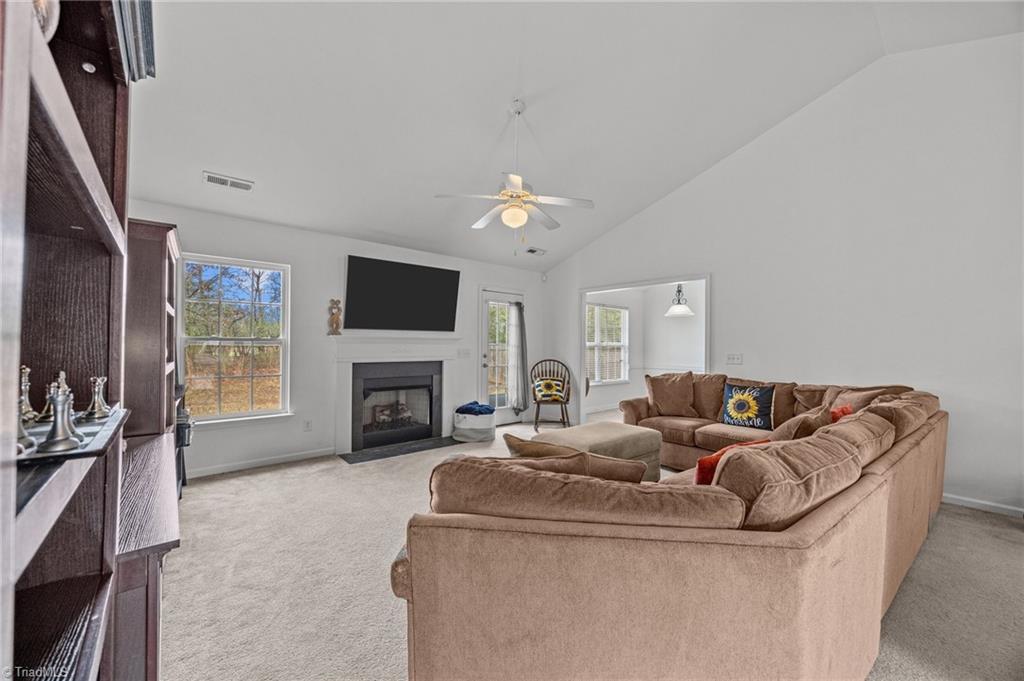607 Walnut Crossing Drive, Whitsett, North Carolina image 2