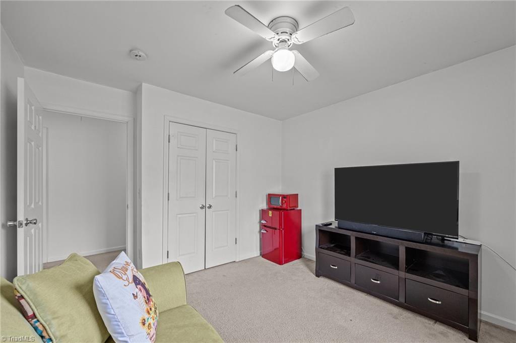 607 Walnut Crossing Drive, Whitsett, North Carolina image 13