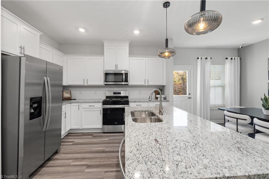 908 Plum Creek Place