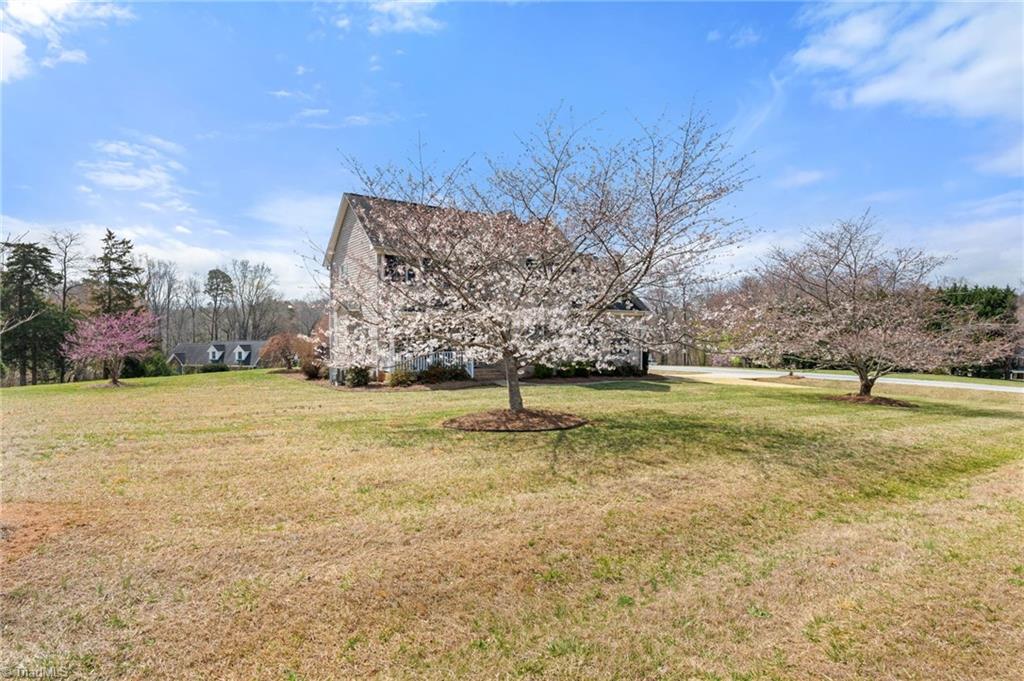 7705 Haw Meadows Drive, Kernersville, North Carolina image 42